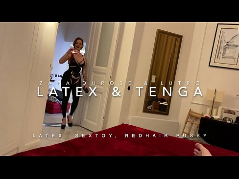 ❤️ Usisi otholwa enekhanda elibomvu egqoke imvunulo ye-latex ebhejwa usingamzali ❤️❌  ku-porn zu.xsexshop.ru ❌️❤